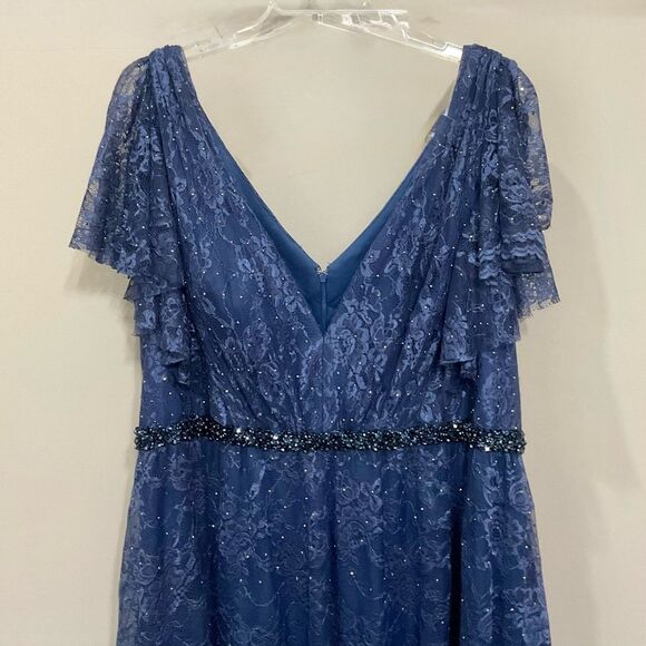 MAC DUGGAL Lace Gown Flutter Sleeve A-Line Dress Sz 24W New 67435 - Picture 4 of 11